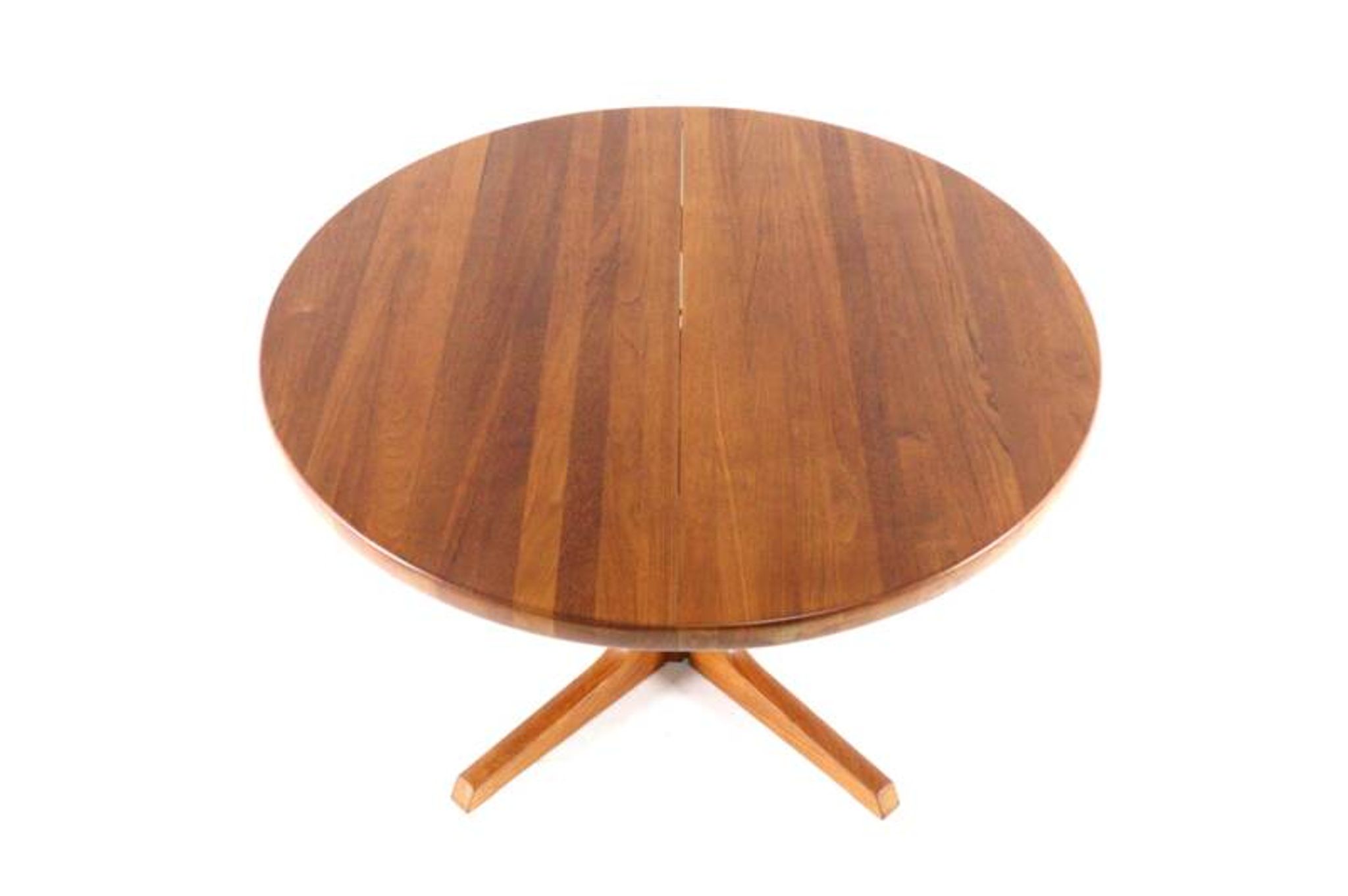 Gudme round extendable dining table 'Nabbe'