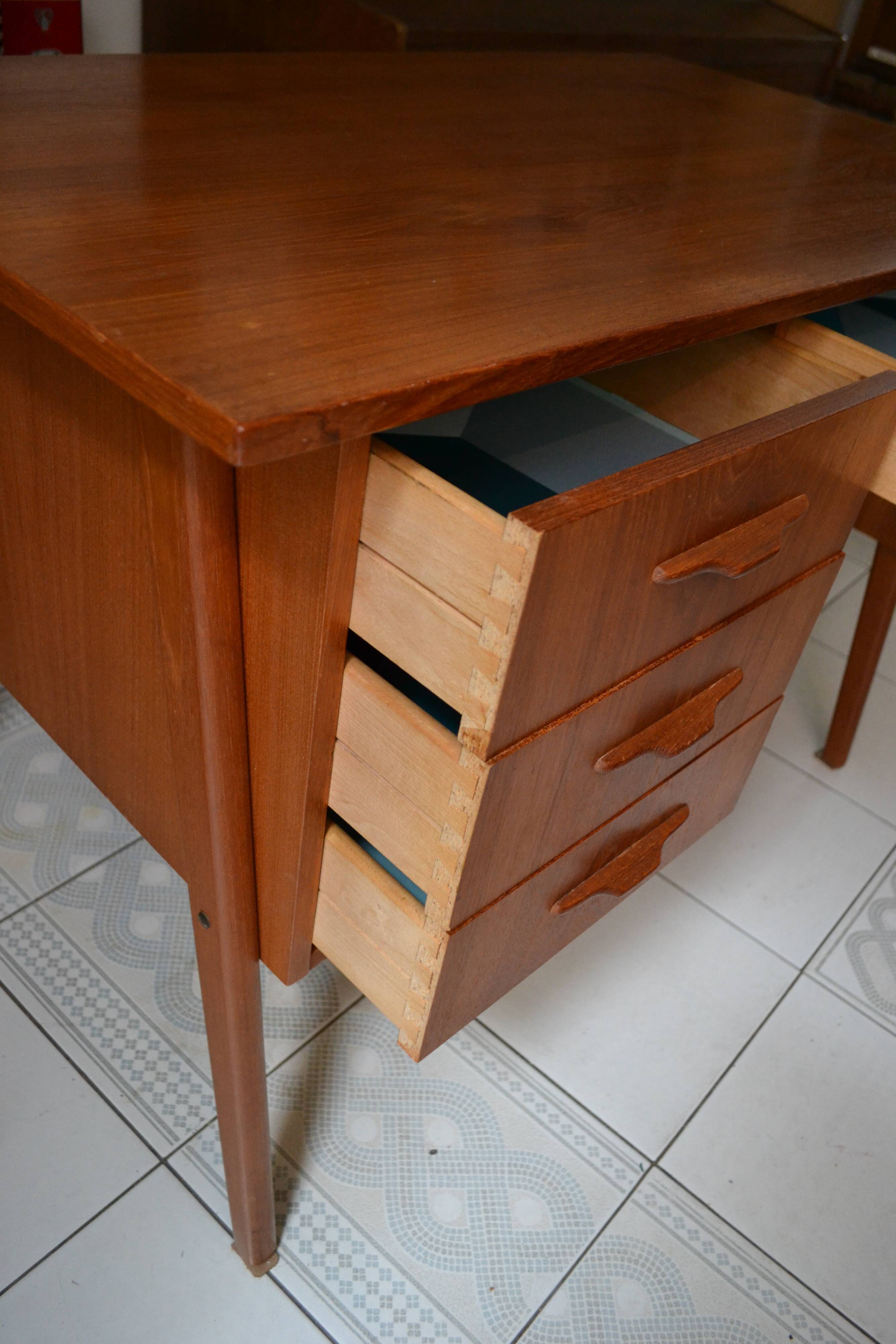 Scandinavian office 60s teak foot compass