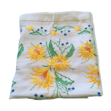 Nappe vintage brodée