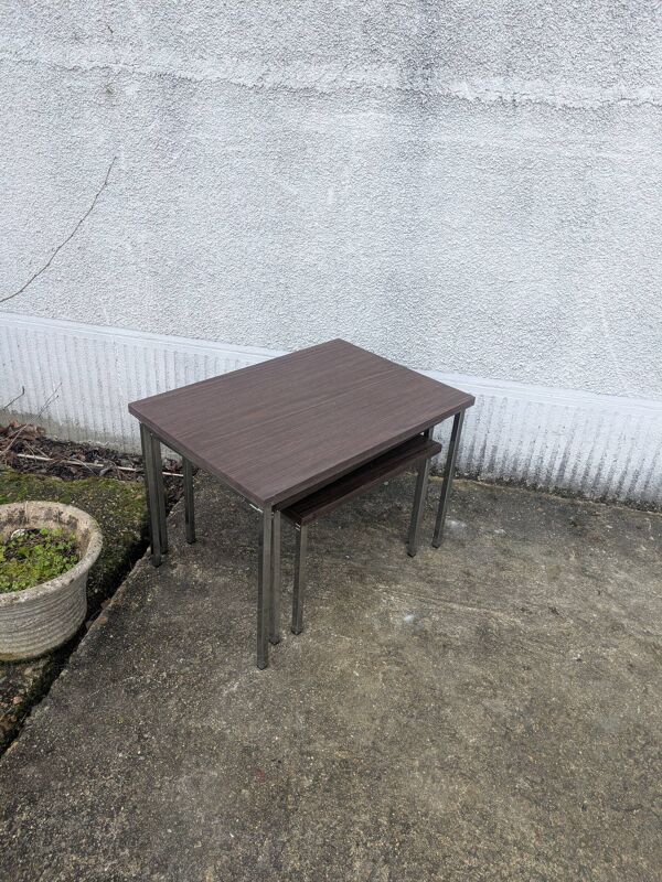 Tables gigogne