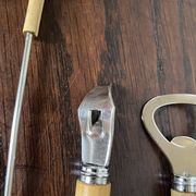 Couverts de service ouvre-bouteilles manches bambou