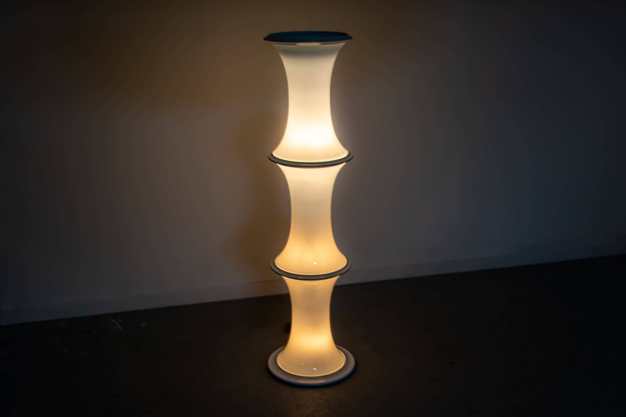 Enrico Tronconi Lampadaire en bambou Vistosi