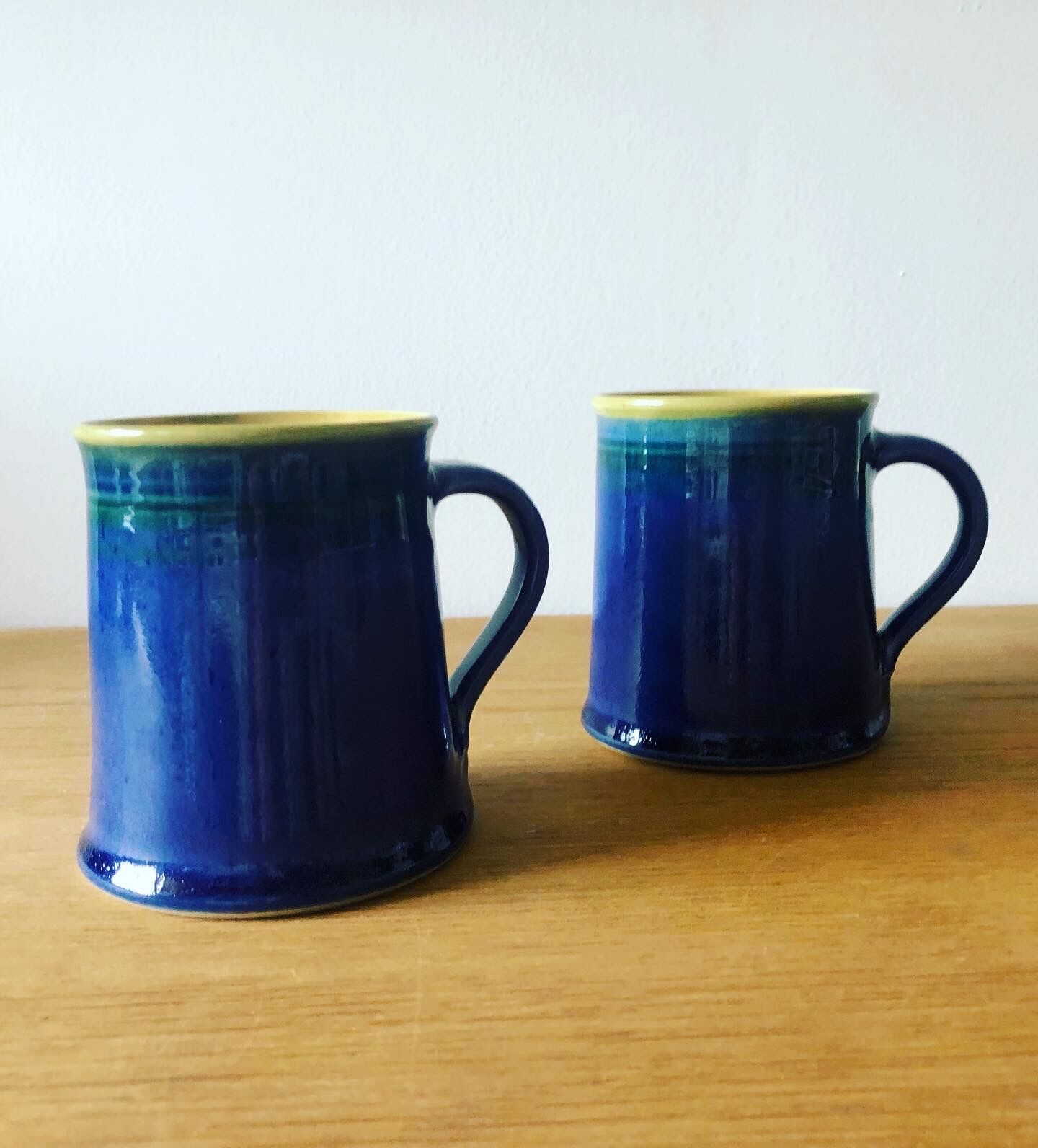 Set of 2 mugs