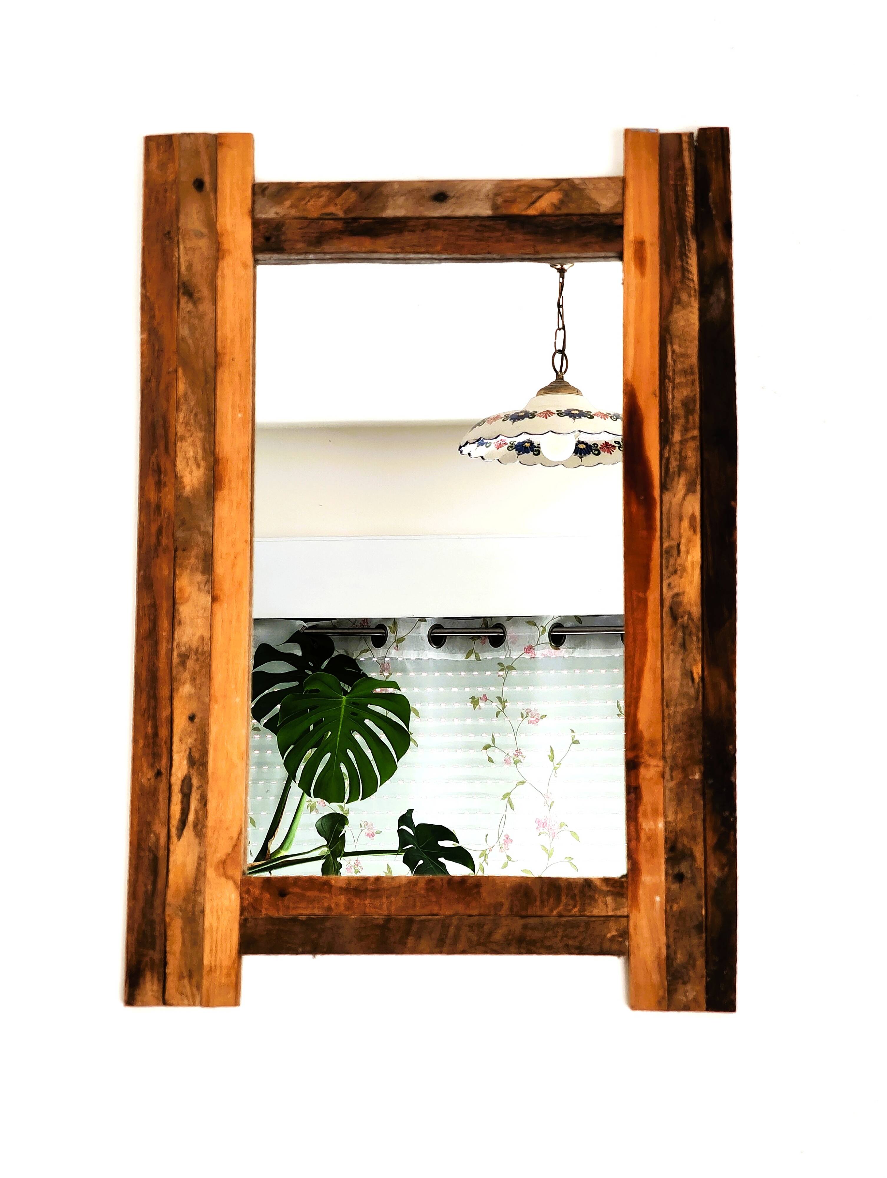 Miroir en bois recyclé