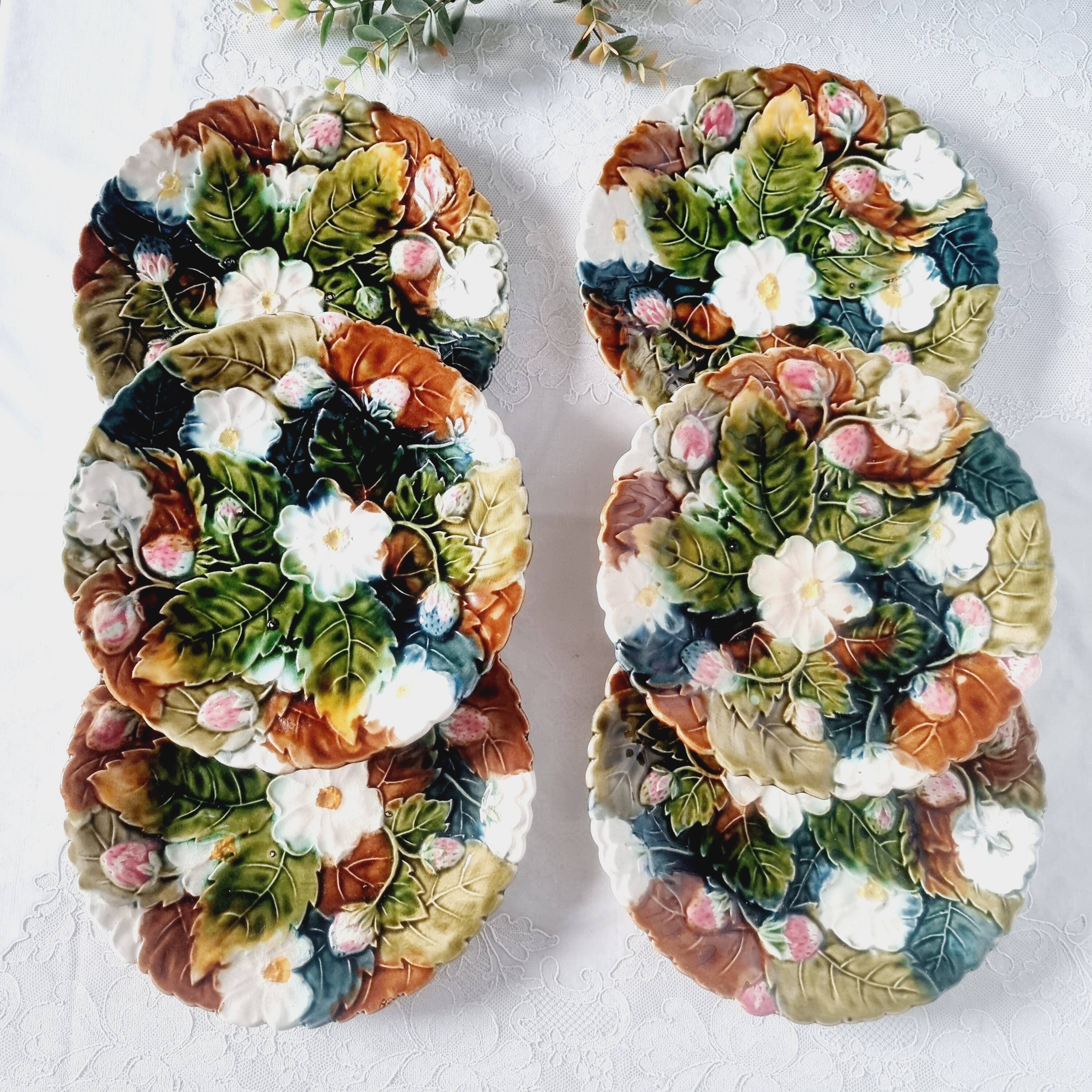 Set of 6 french onnaing barbonite ceramic plates and cake plate