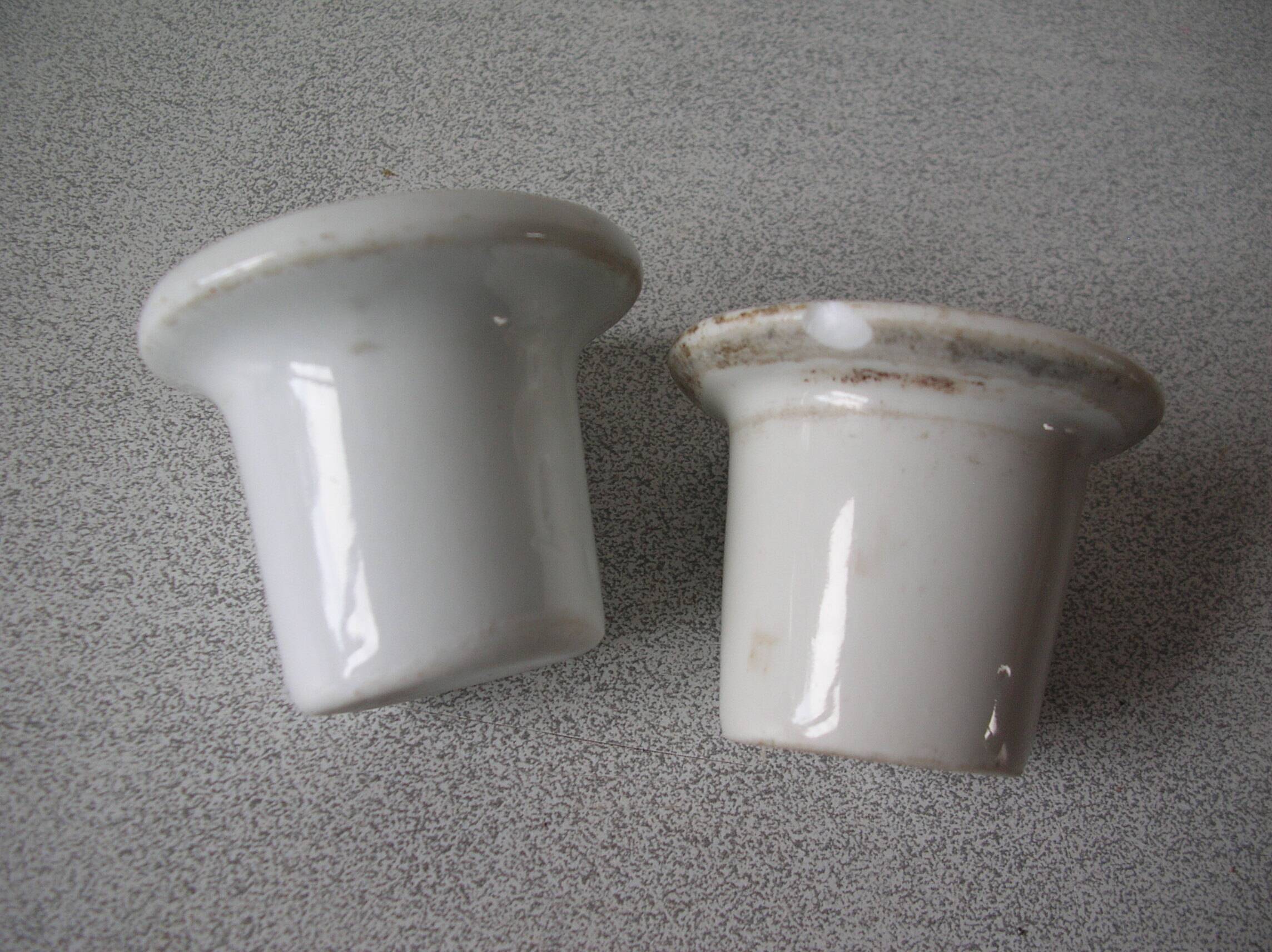 Set of 2 ceramic inkwells 4.8 cm school office accessory