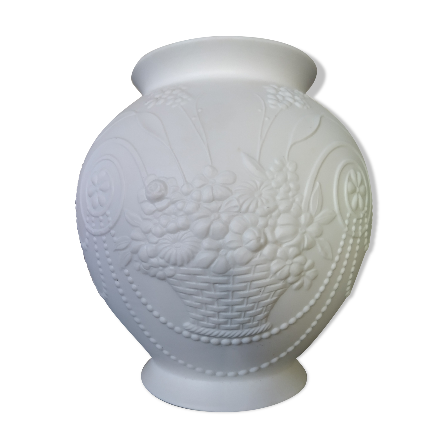 Porcelain biscuit vase M Frey Kaiser