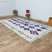 Handmade moroccan berber rug 217 x 117 cm