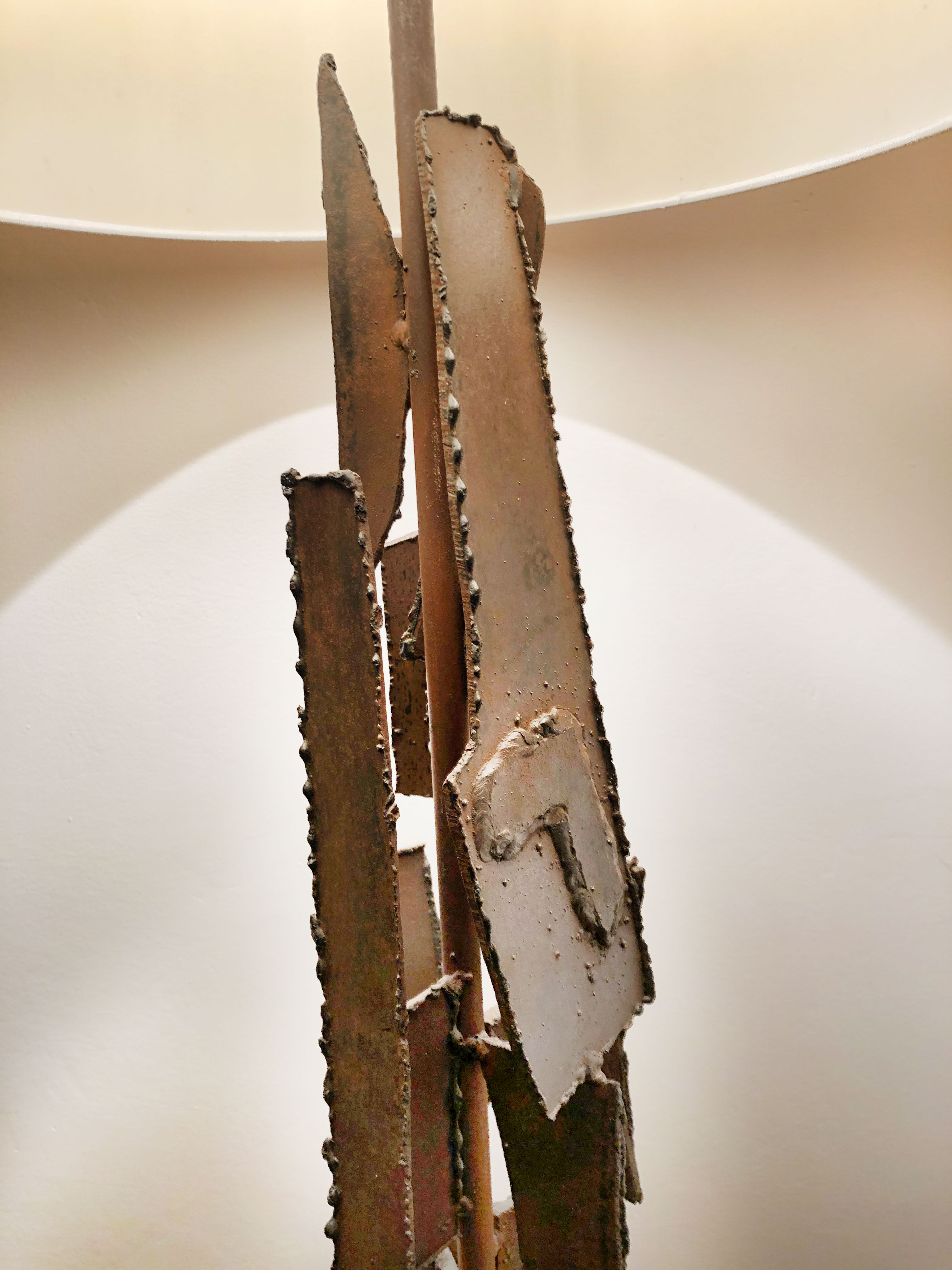 LAUREL USA - LAMP by sculptor RICHARD BARR