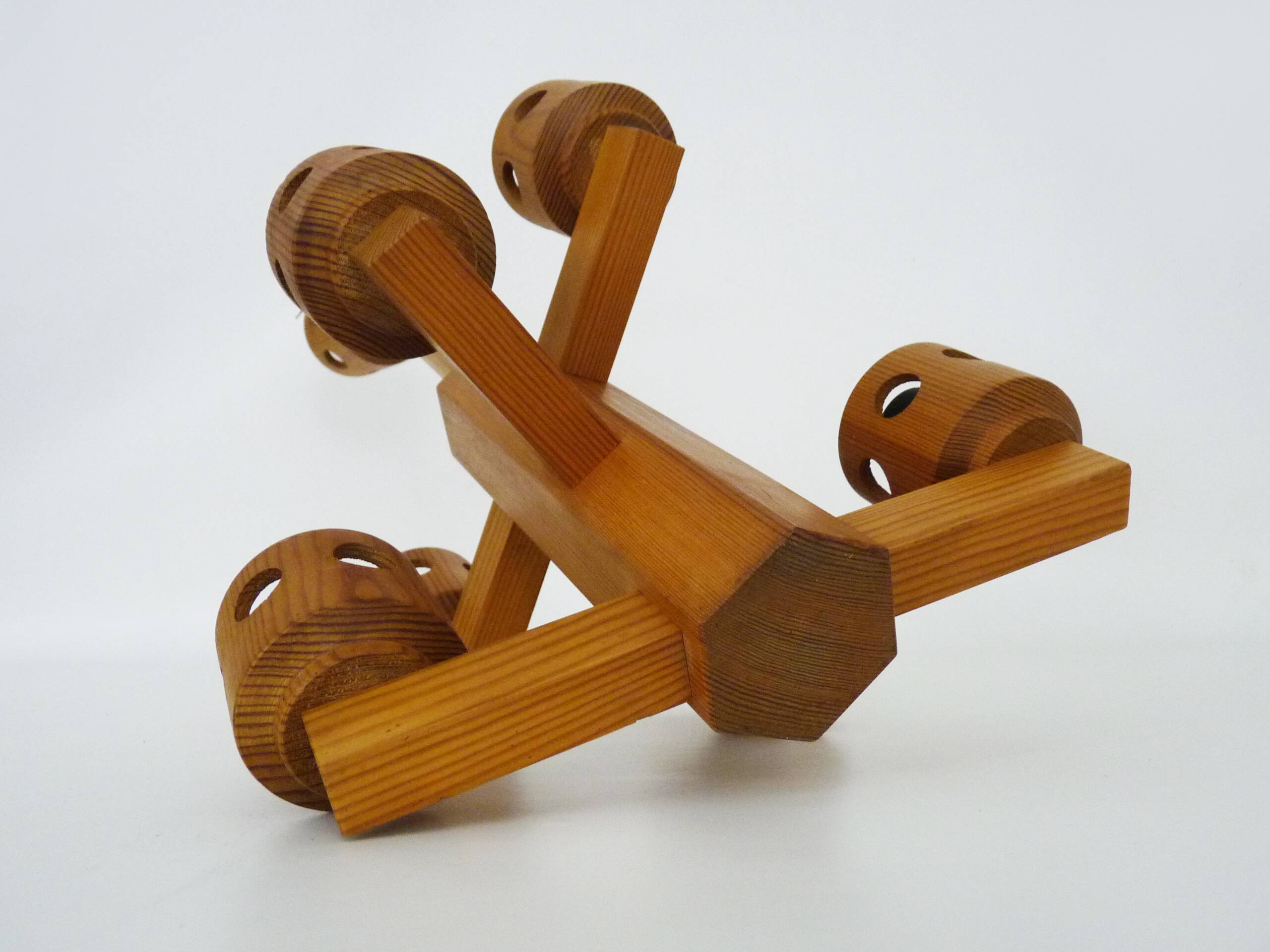 Vintage wooden chandelier with 6 lights. Antique lighting fixture. 1970s