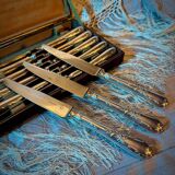 12 Christofle Marly knives