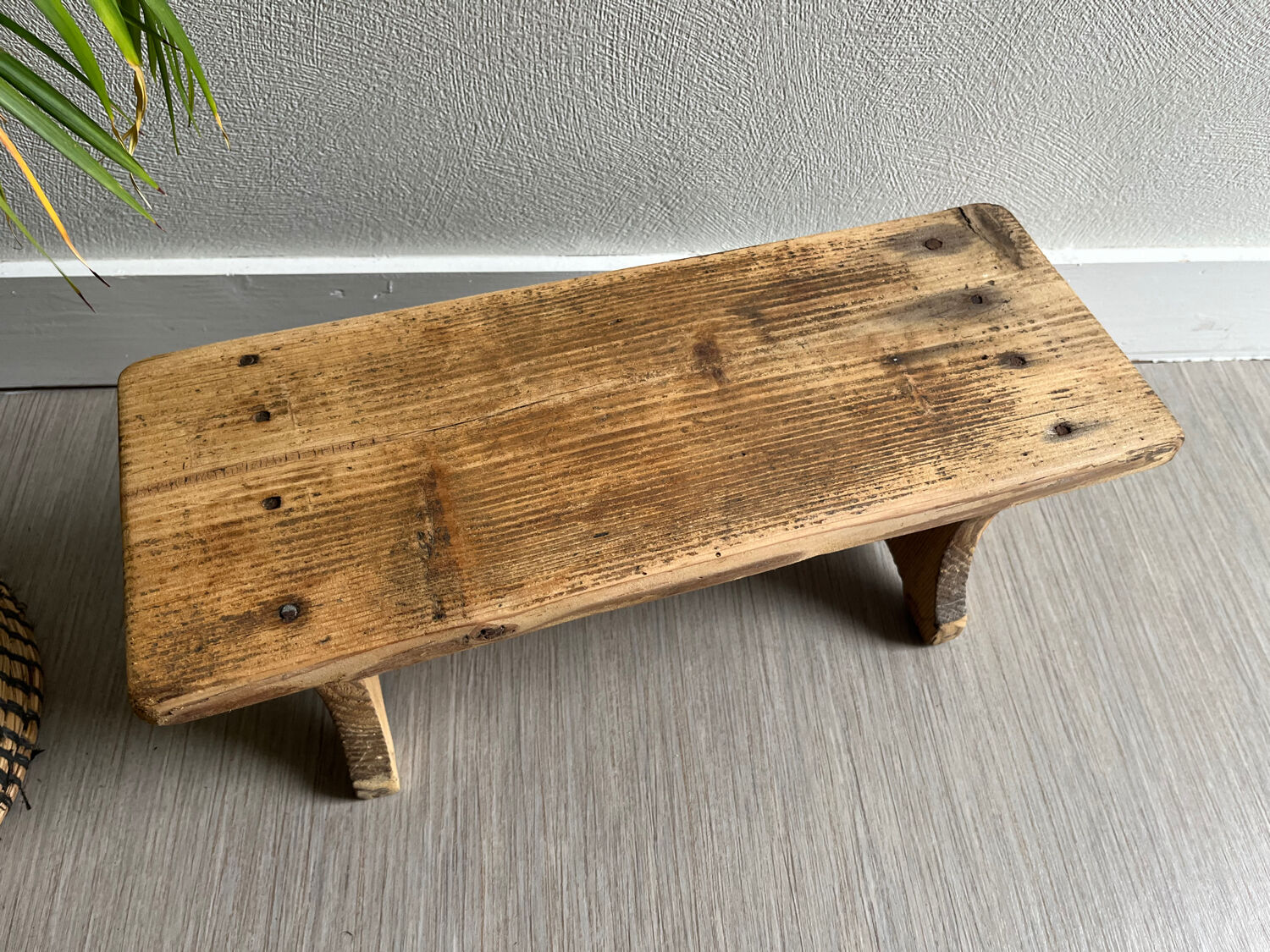 Small bench / stool / wooden step stool