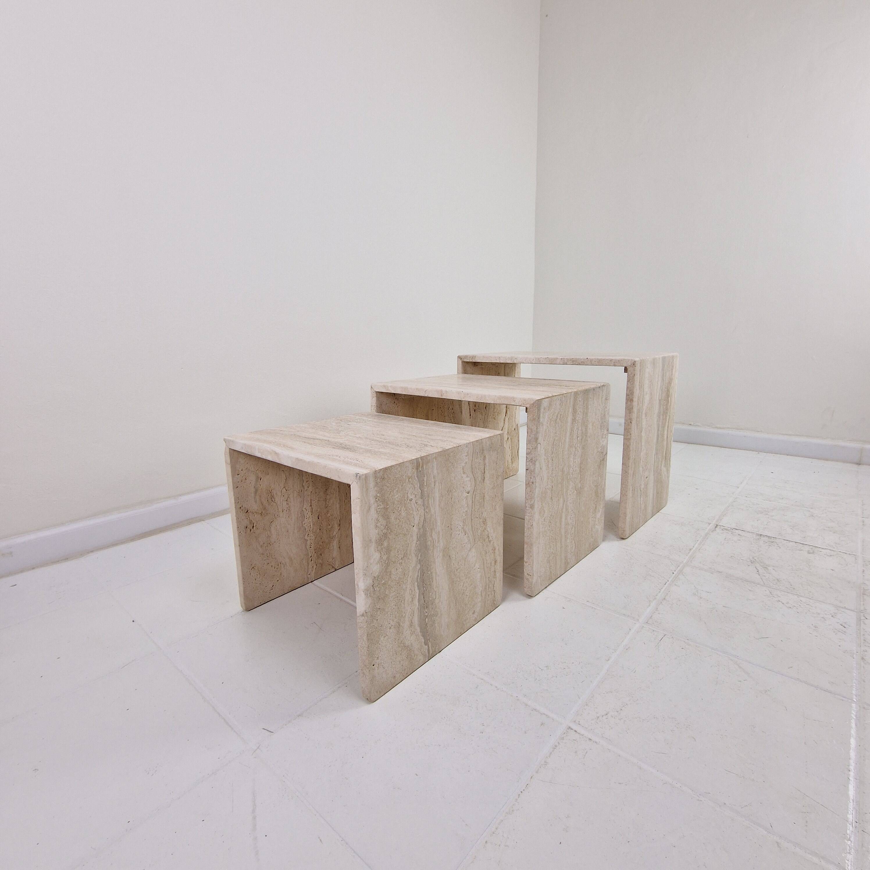 Italian 1980s Grooved Travertine Nesting Tables – Set of 3