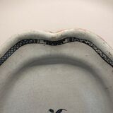 Faience dish "black ass" with floral pattern 18th century