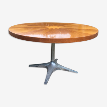 Inlaid circular table