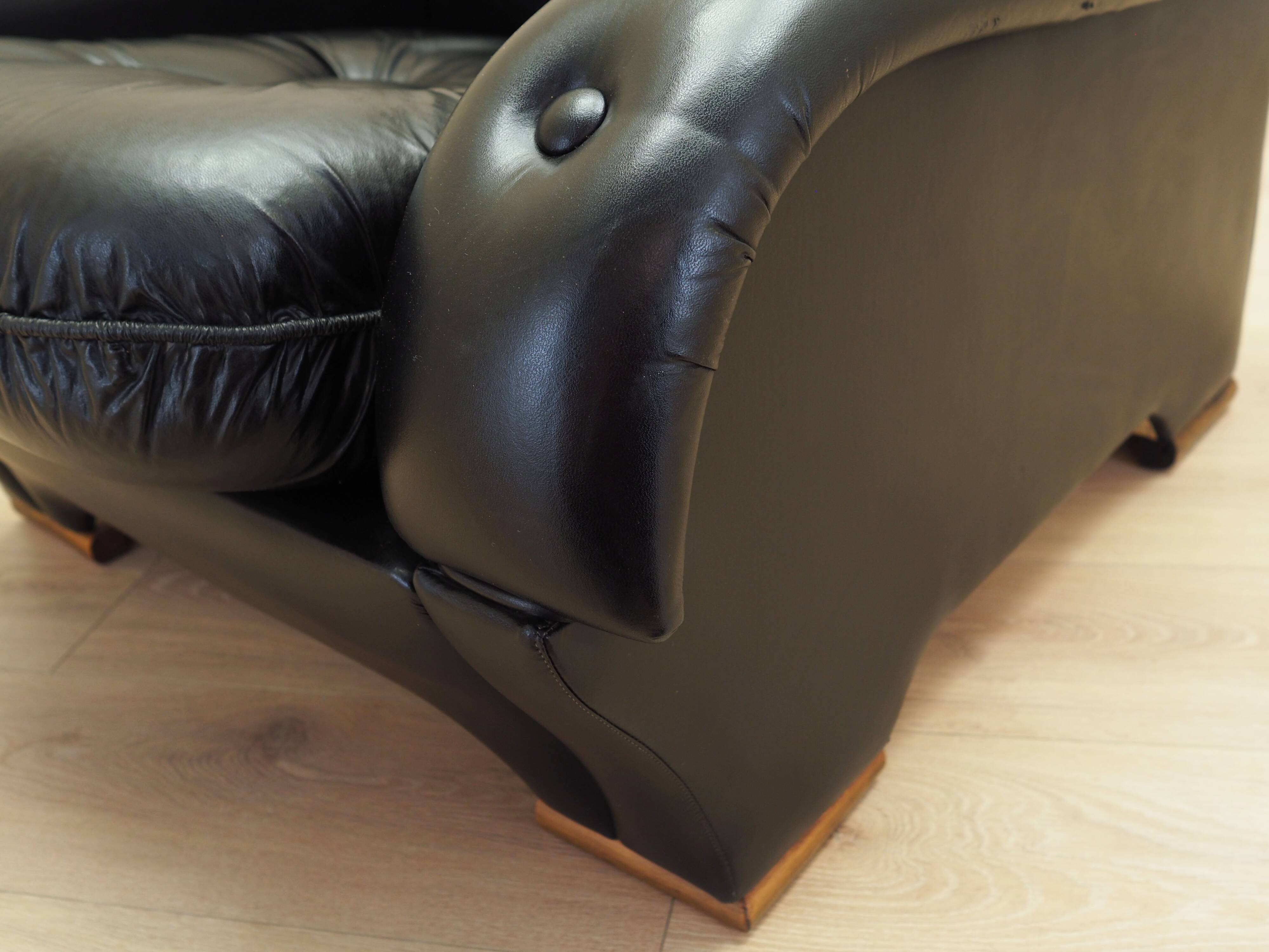 Black armchair, Italian design, 1980s, manufacture: Italy