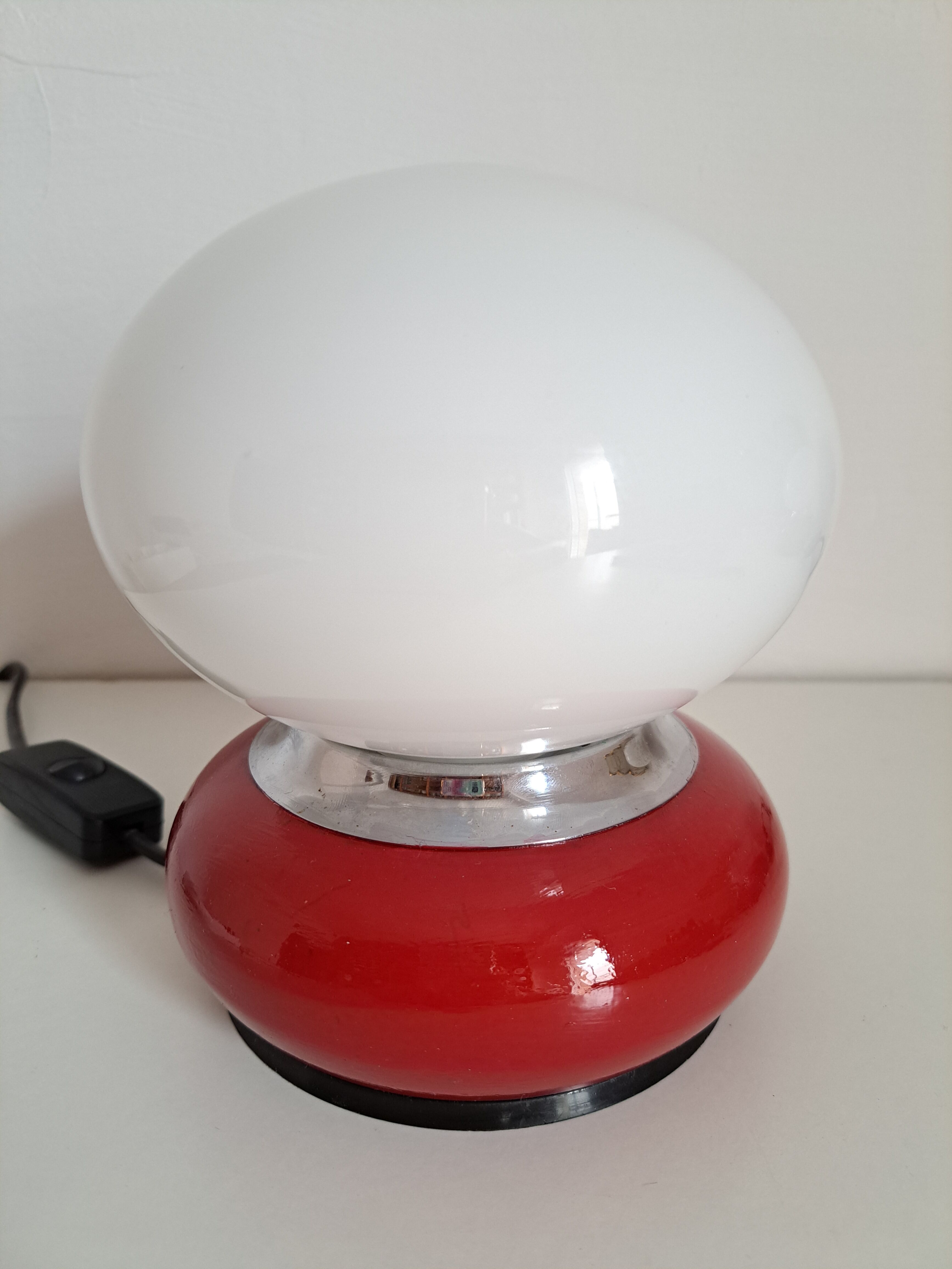 Pair of vintage bedside lamps