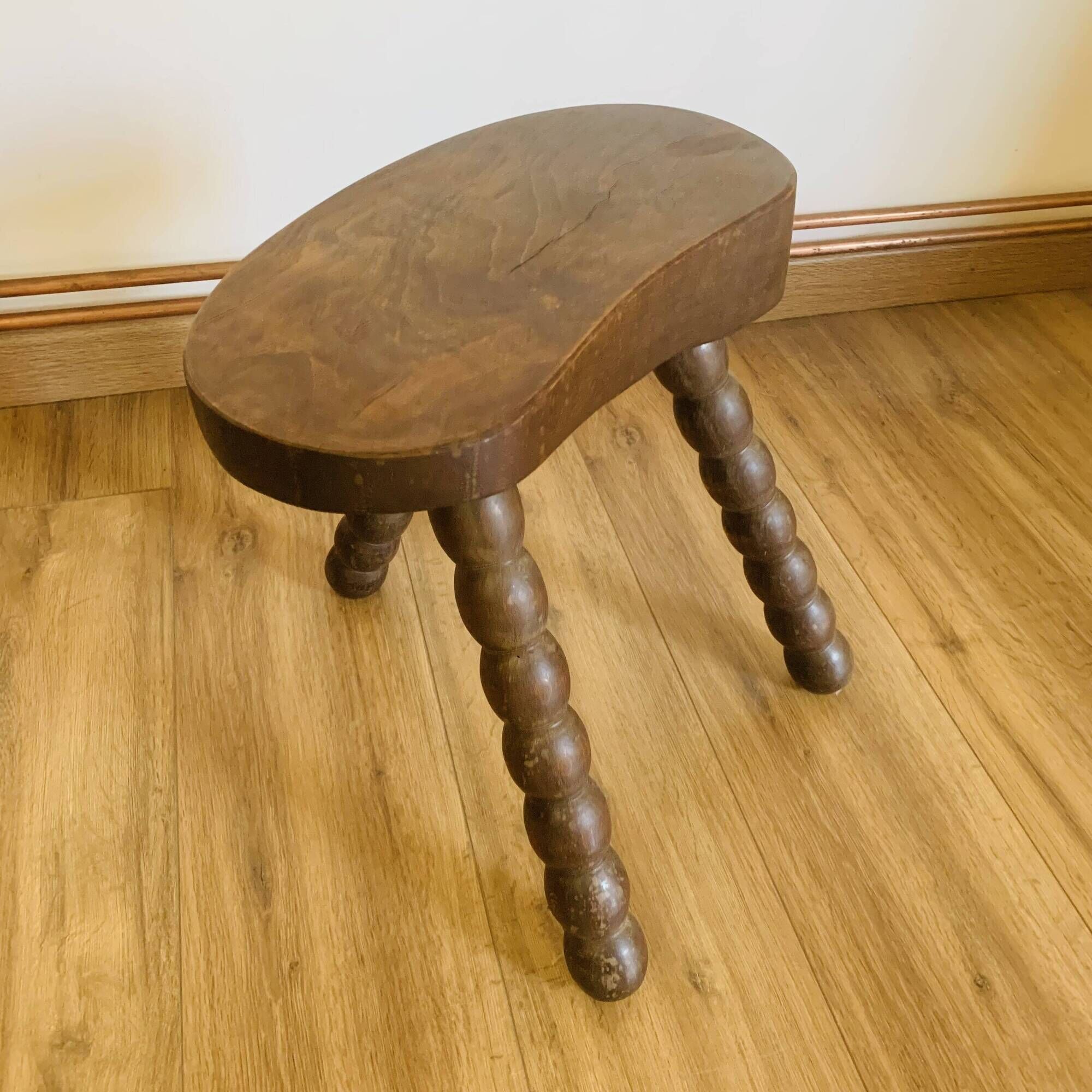Tabouret vintage à pieds bobines