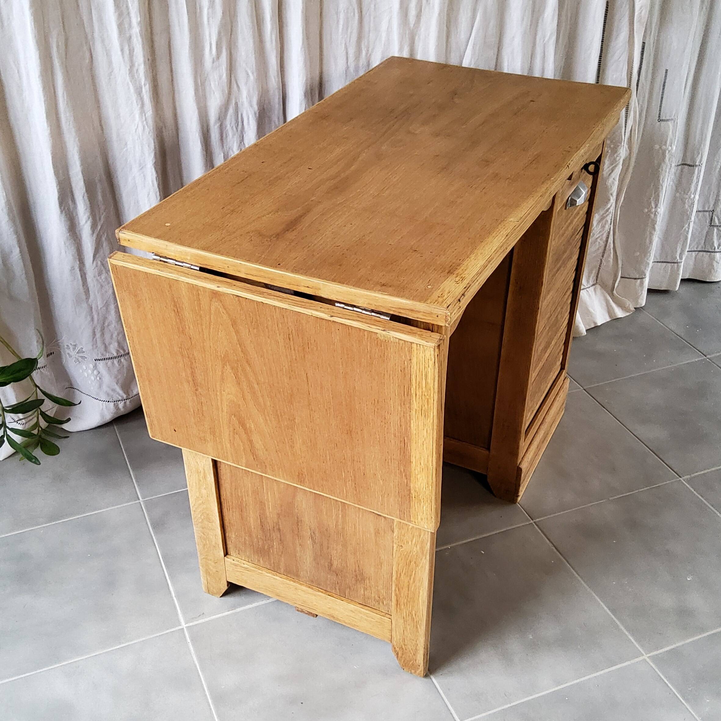 40s/50s desk with curtain