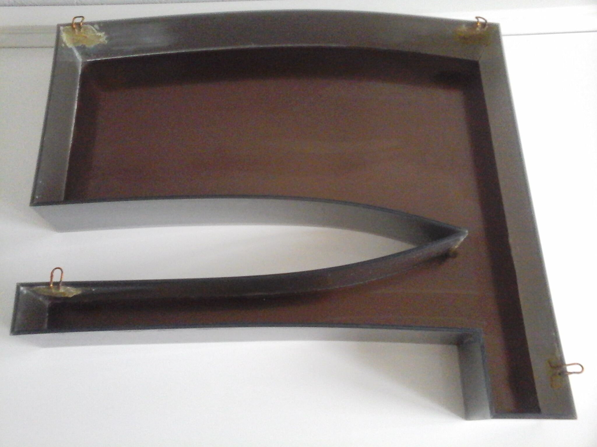 Vintage "F" sign letter