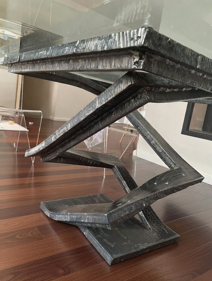 ROCHE BOBOIS - DINING TABLE