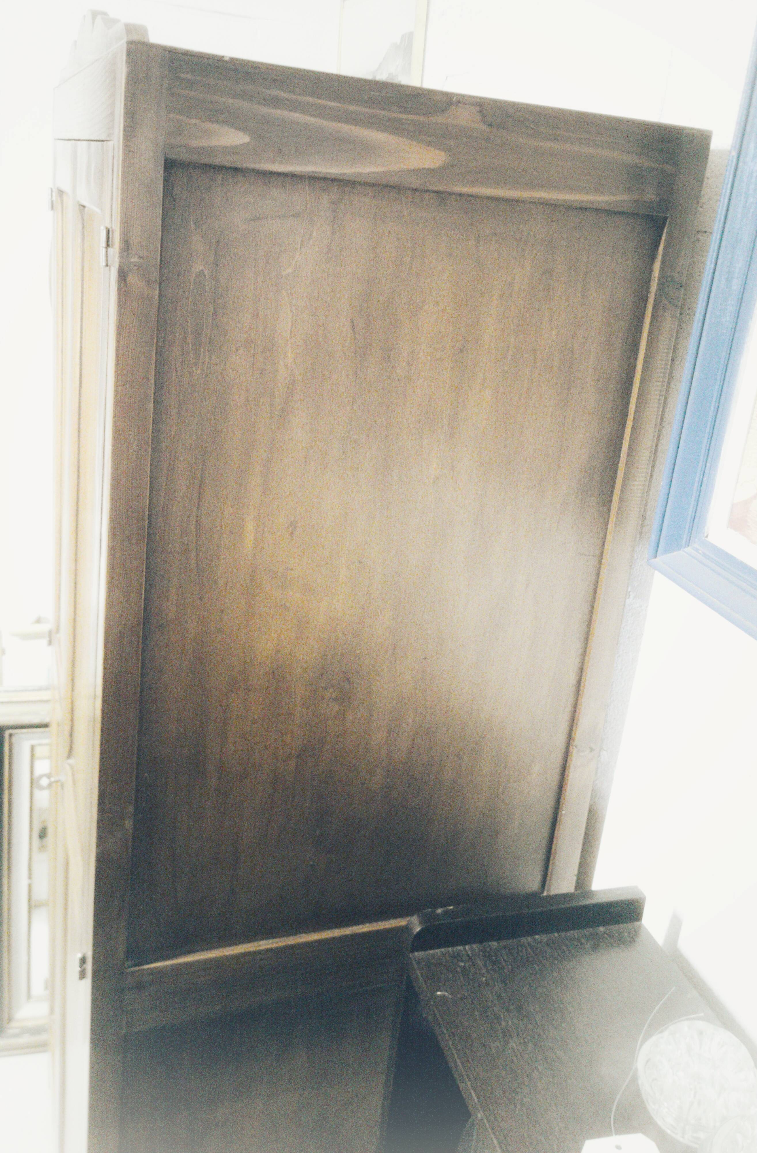 Armoire parisienne