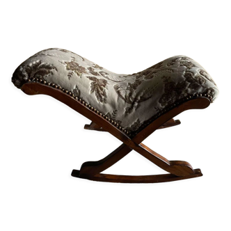 Tapestry footrest