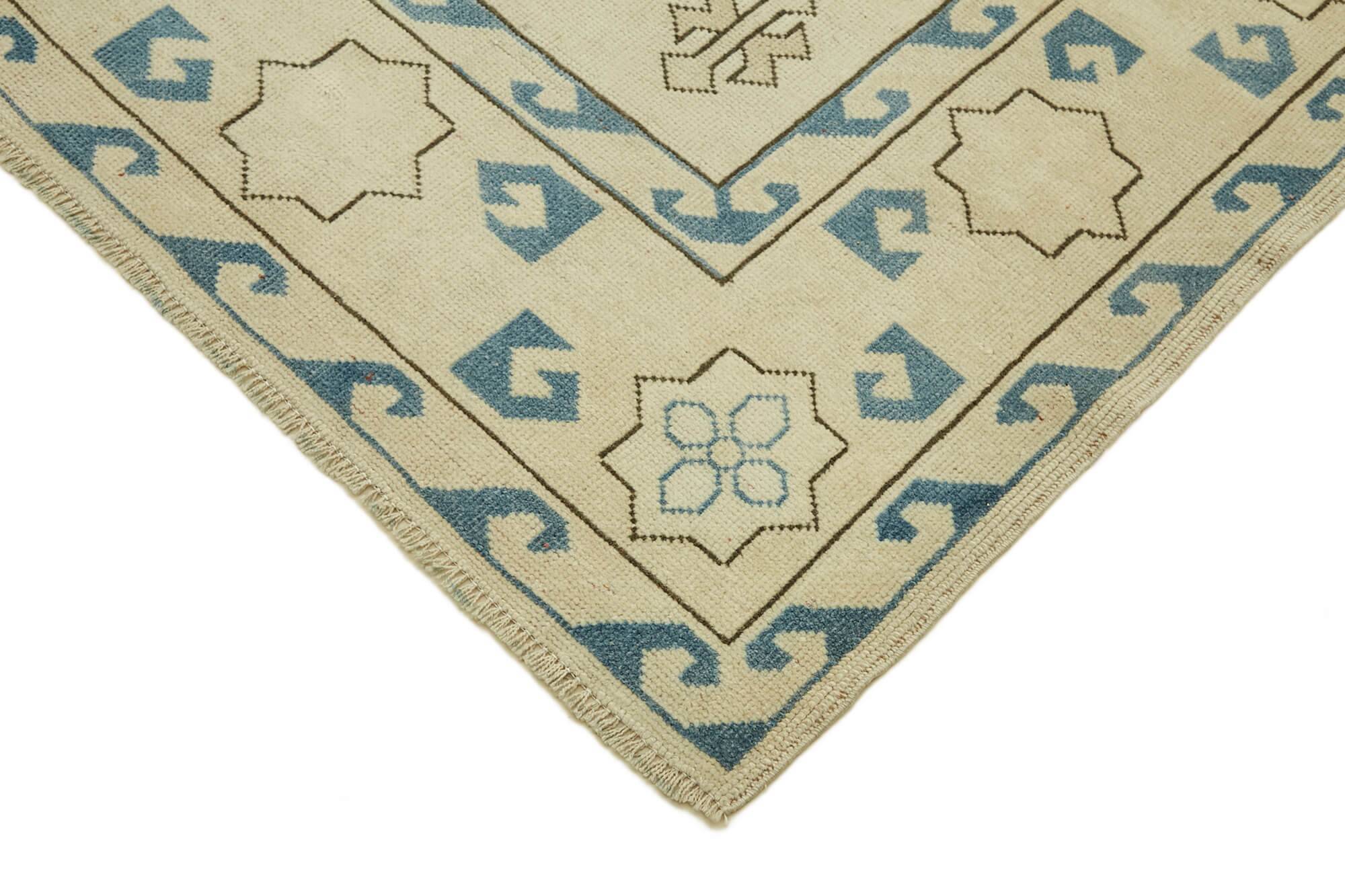 Turkish Vintage Anatolian Rug 203 cm x 312 cm