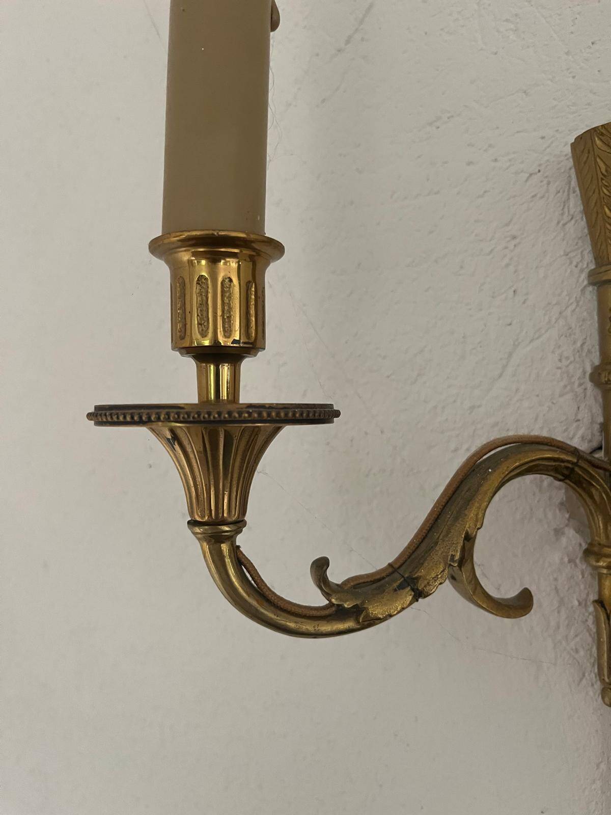 Lot de 2 appliques murales style Louis XV en bronze dorée