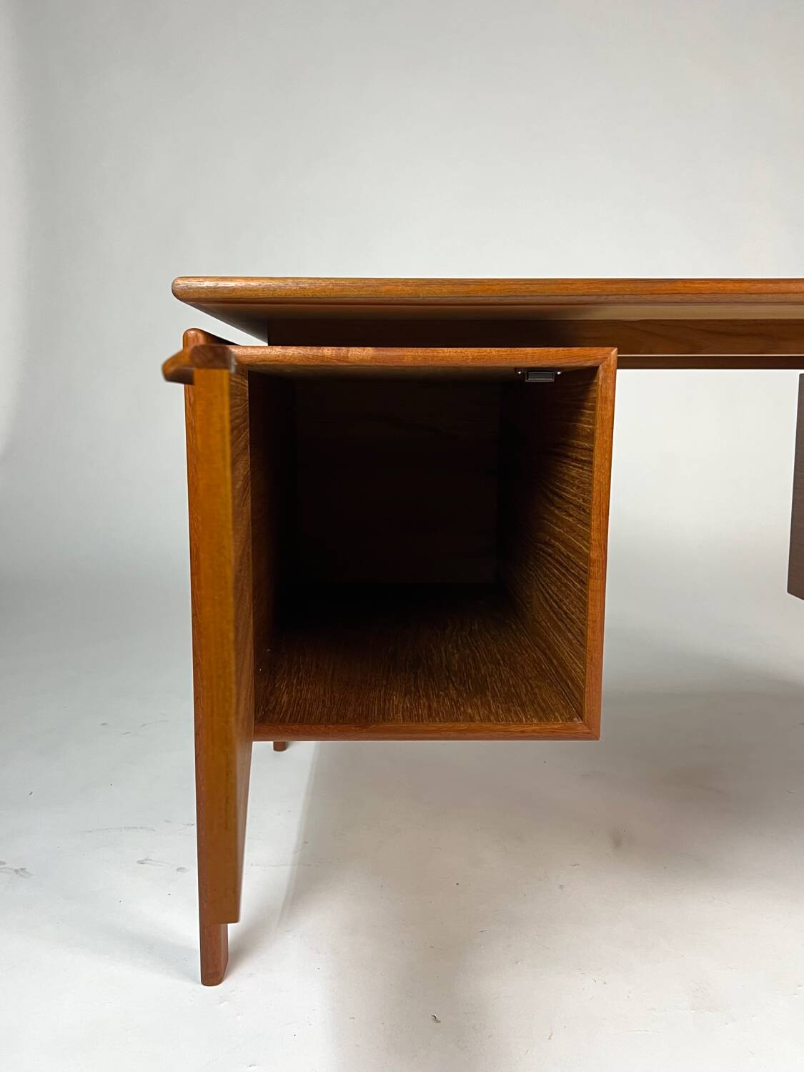 Danish Design Teak Desk by GV Møbler Vintage Mid-Century 60s 70s