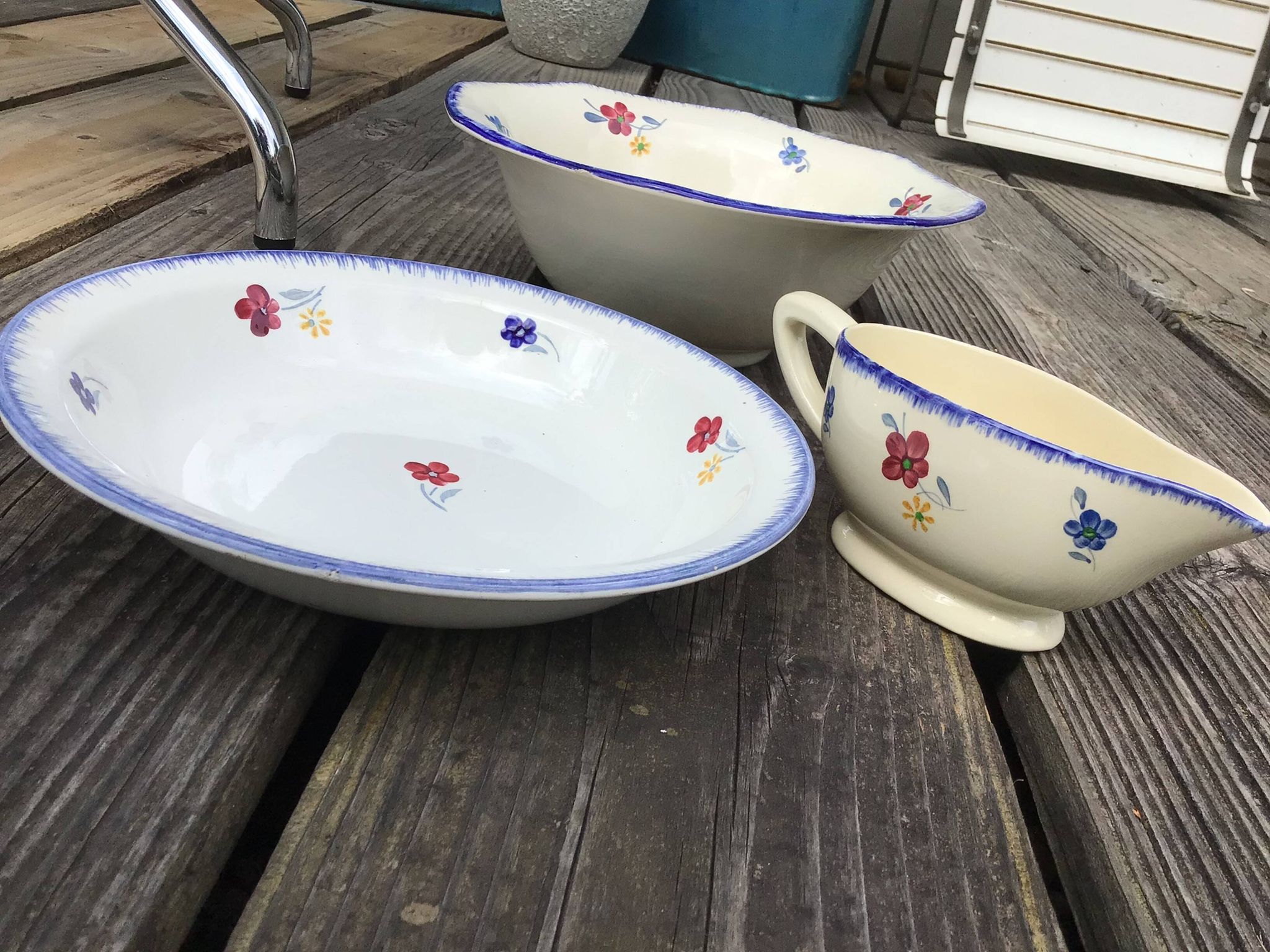 Sauceboat Mary Lou Digoin Sarreguemines blue rim