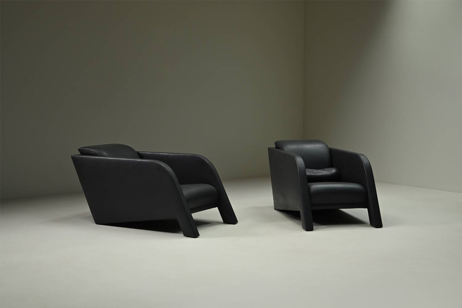 Rare set of two Ypsilon lounge chairs by Ulf Moritz, 1980s The Netherlands.