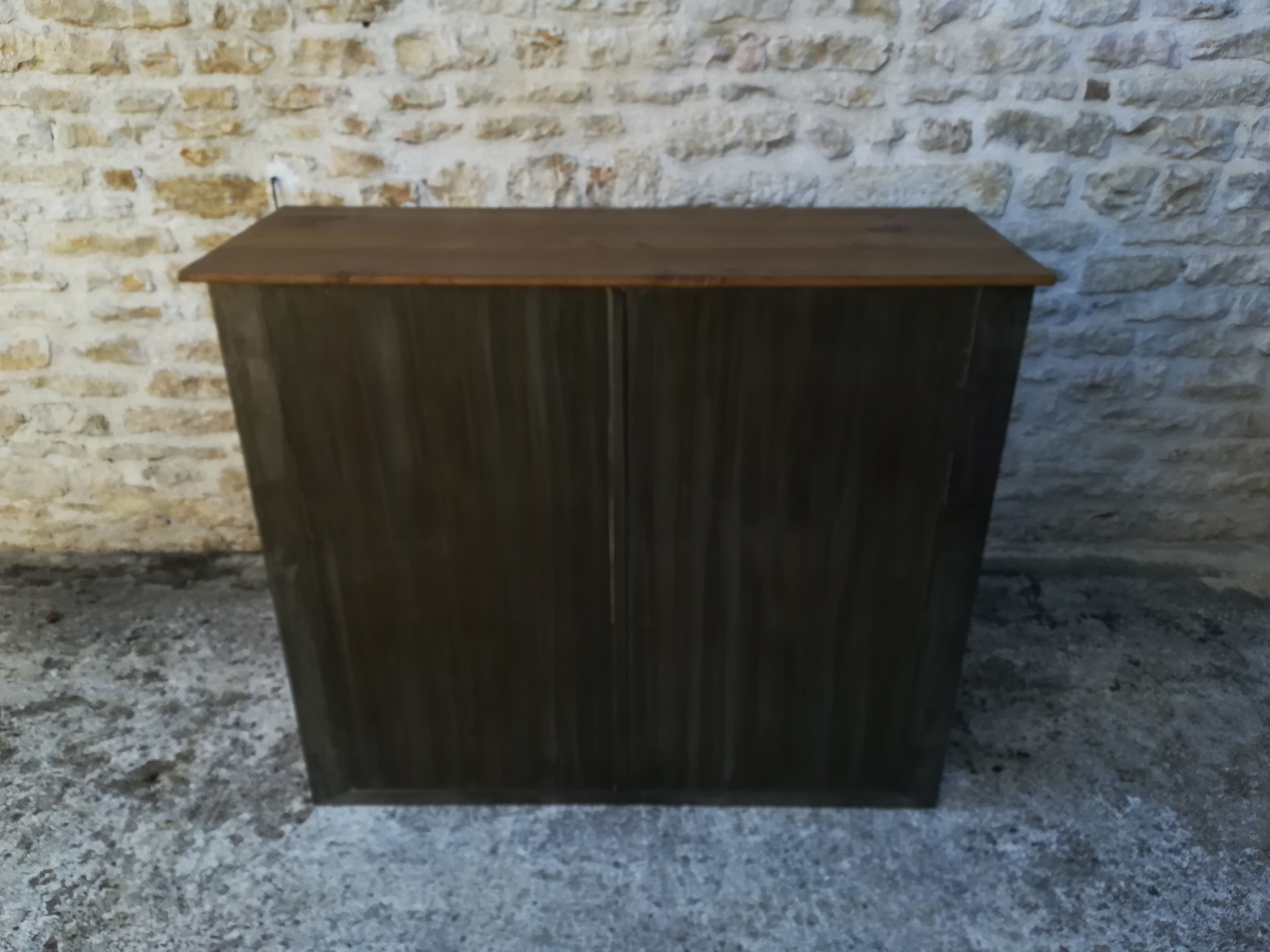 Meuble à rideaux métallique industriel années 60-70