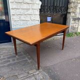 Tricoire and Vecchione extending table