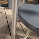 Bauhaus round table with double gray tops