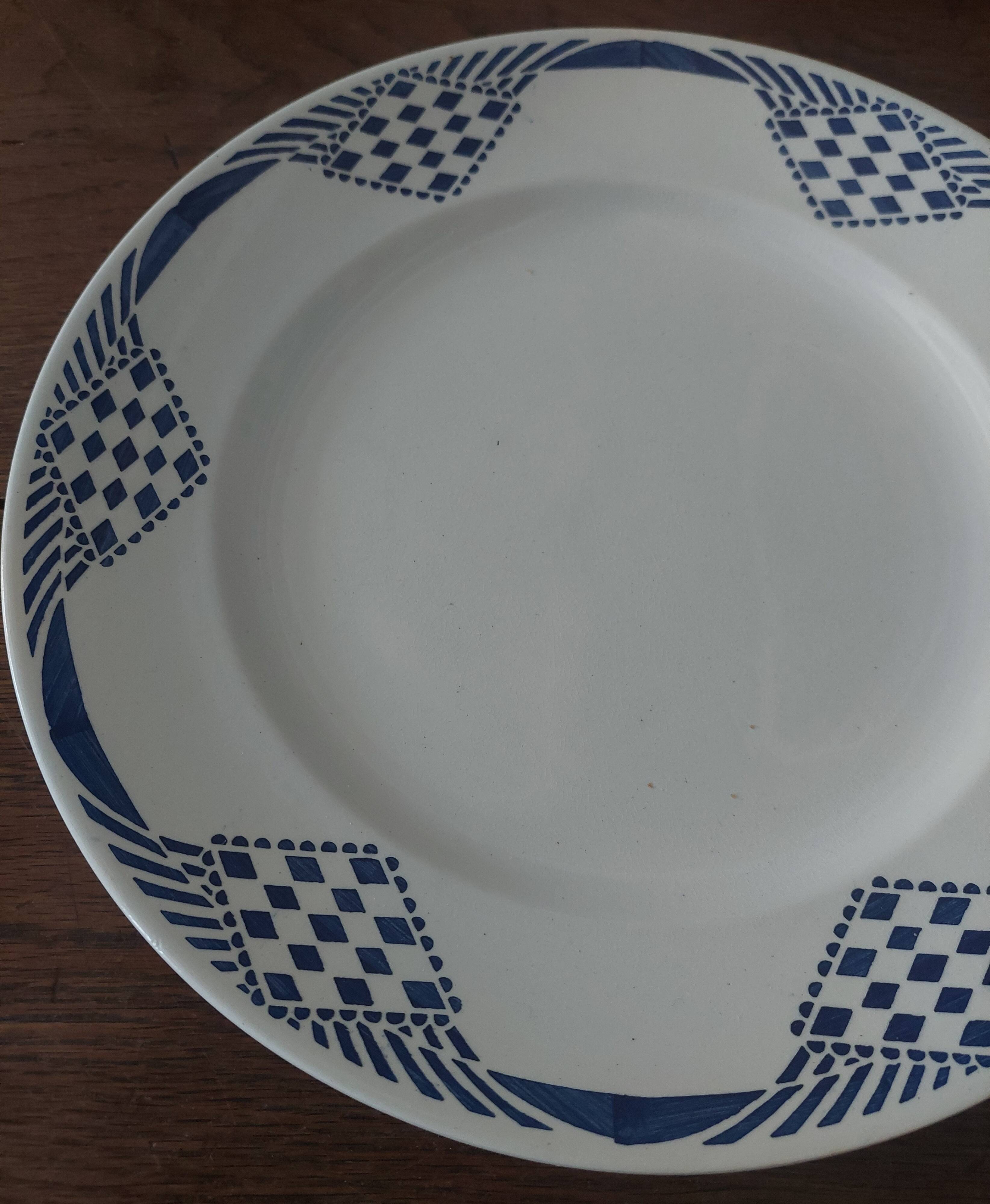 Round serving dish Moulin des loups Pantin iron earth decor