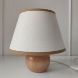 Wooden ball foot lamp
