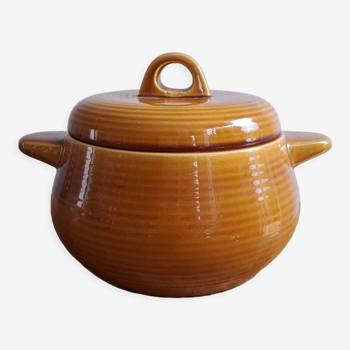 Vintage ochre tureen