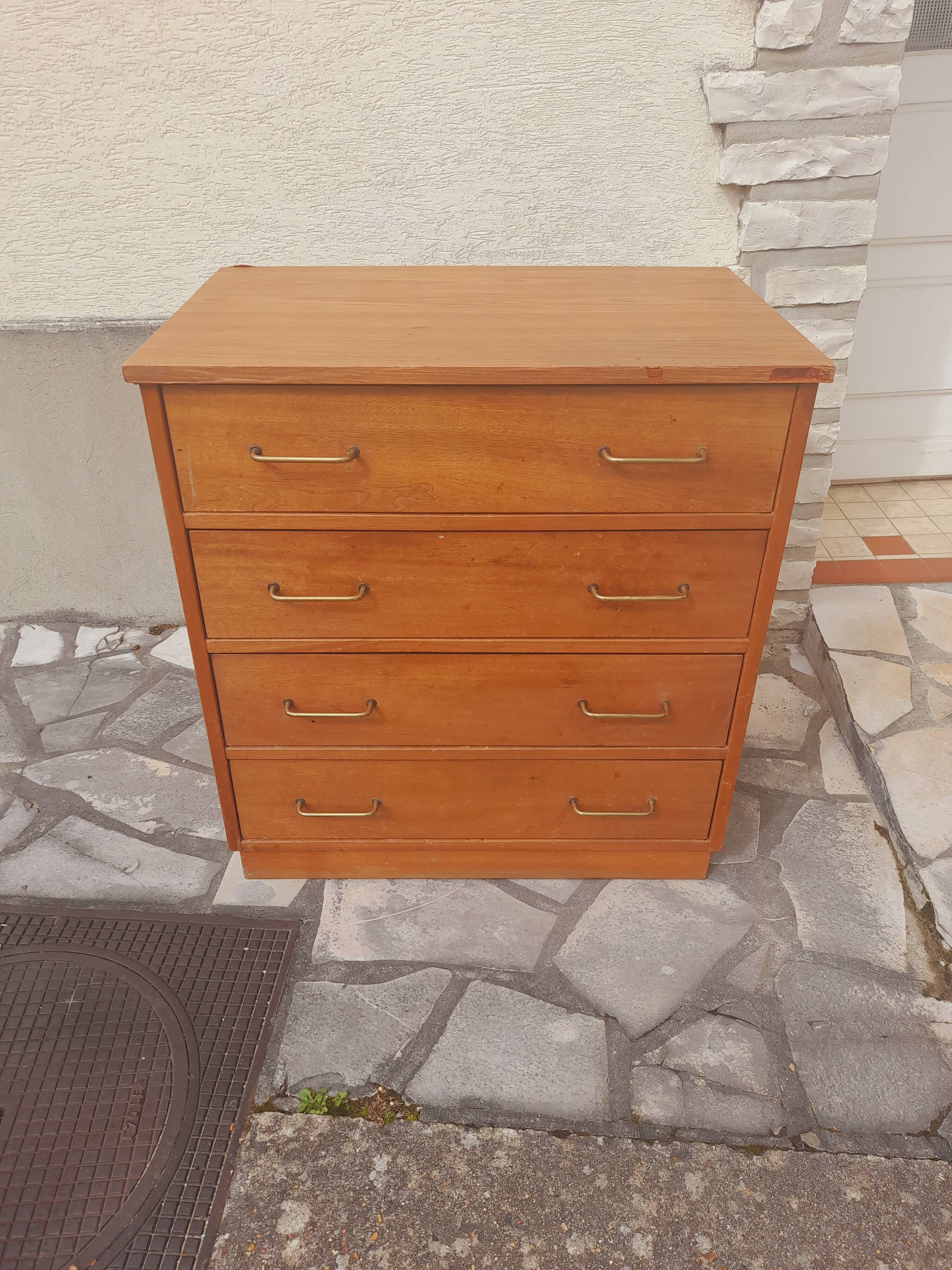Vintage chest of drawers