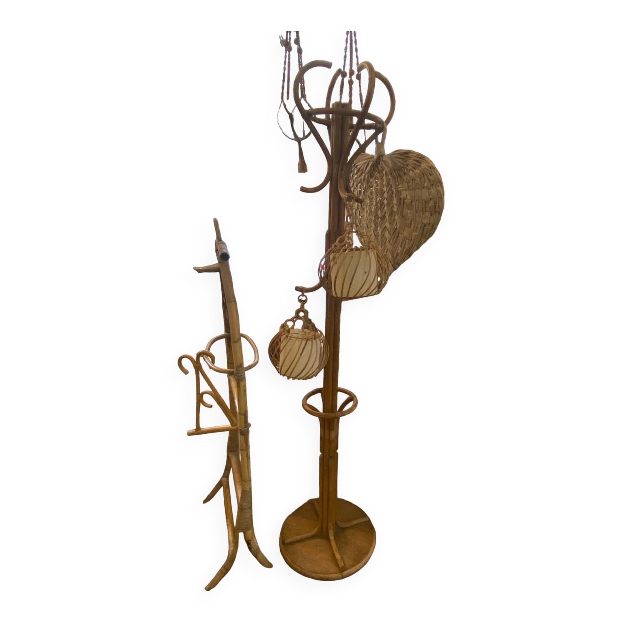 Rattan parrot coat rack