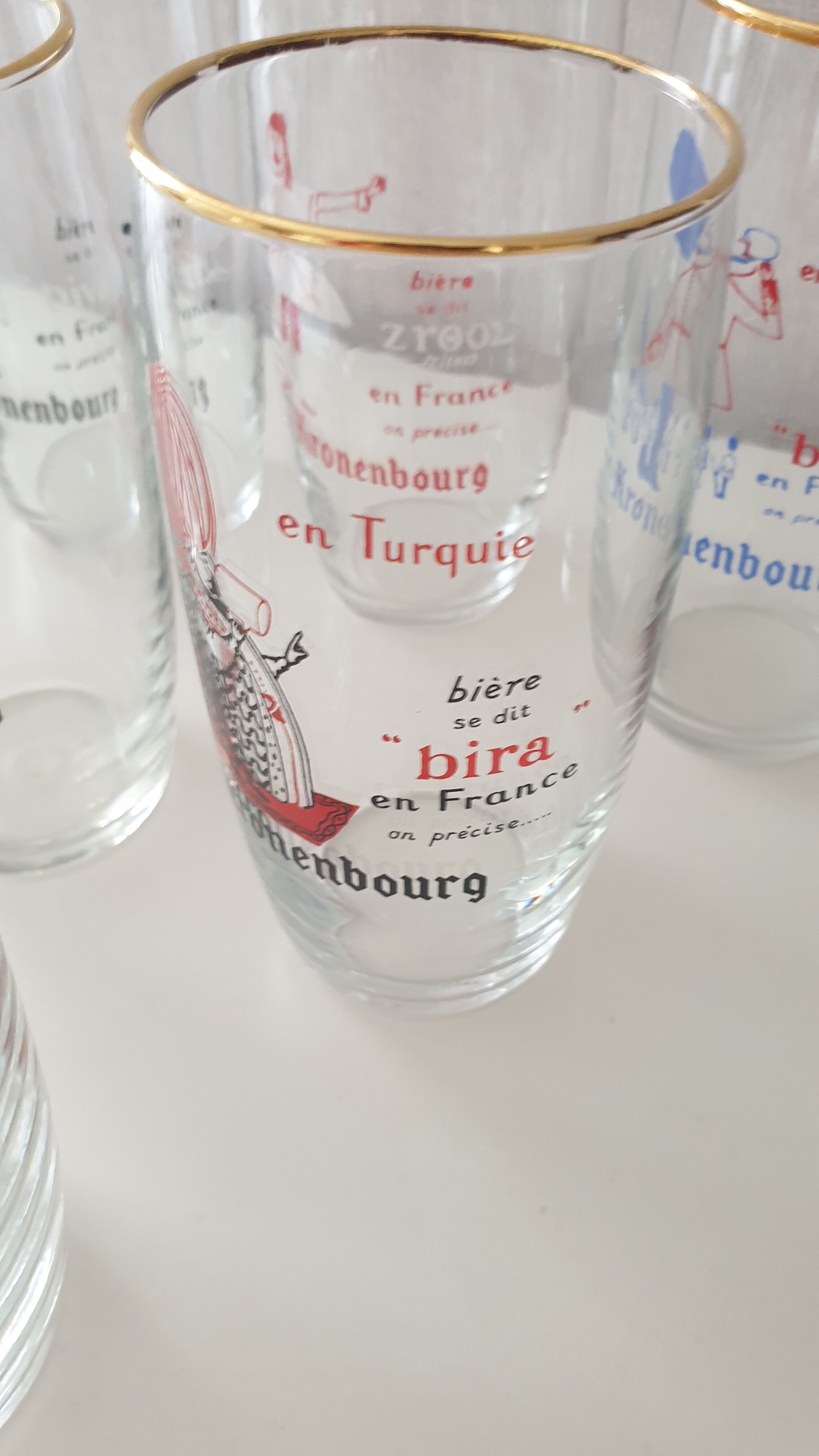 Lot 9 verres à bière vintage