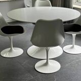 vintage Saarinen Knoll 4x chairs and table Tulip set