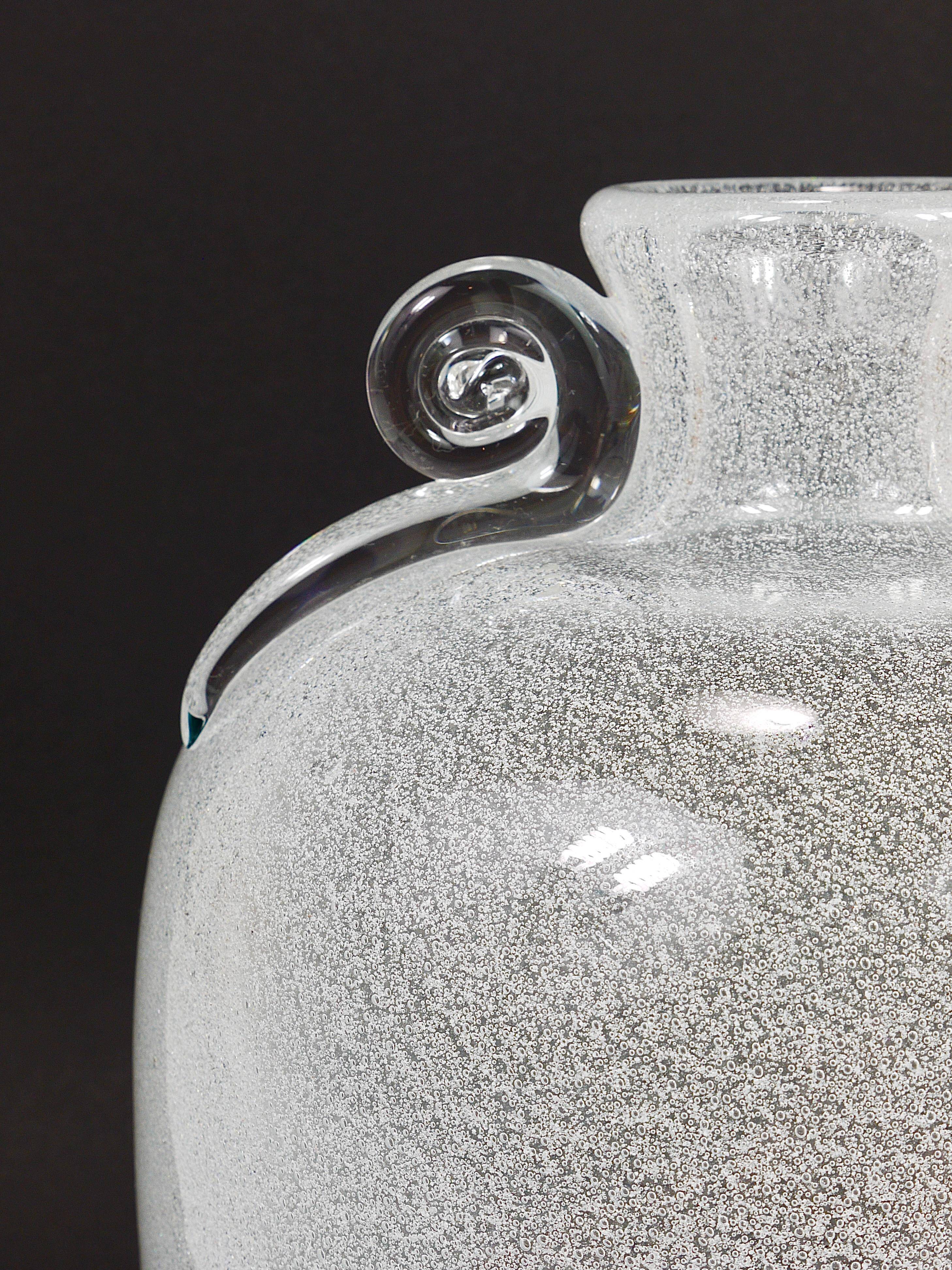 Seguso Vetri d’Arte Pulegoso vase with bubbles and handles, Murano, Italy 1950s