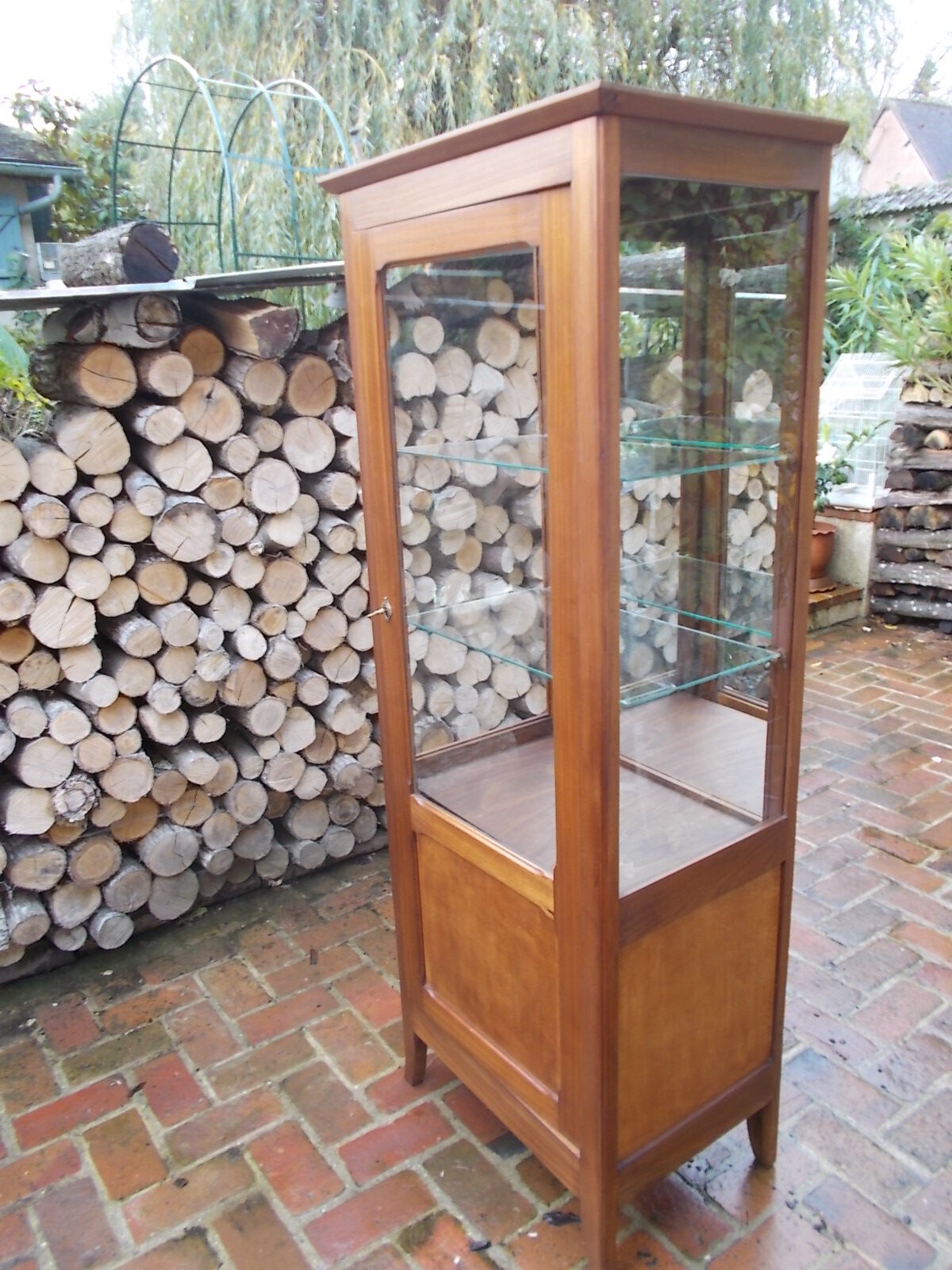 Mahogany showcase
