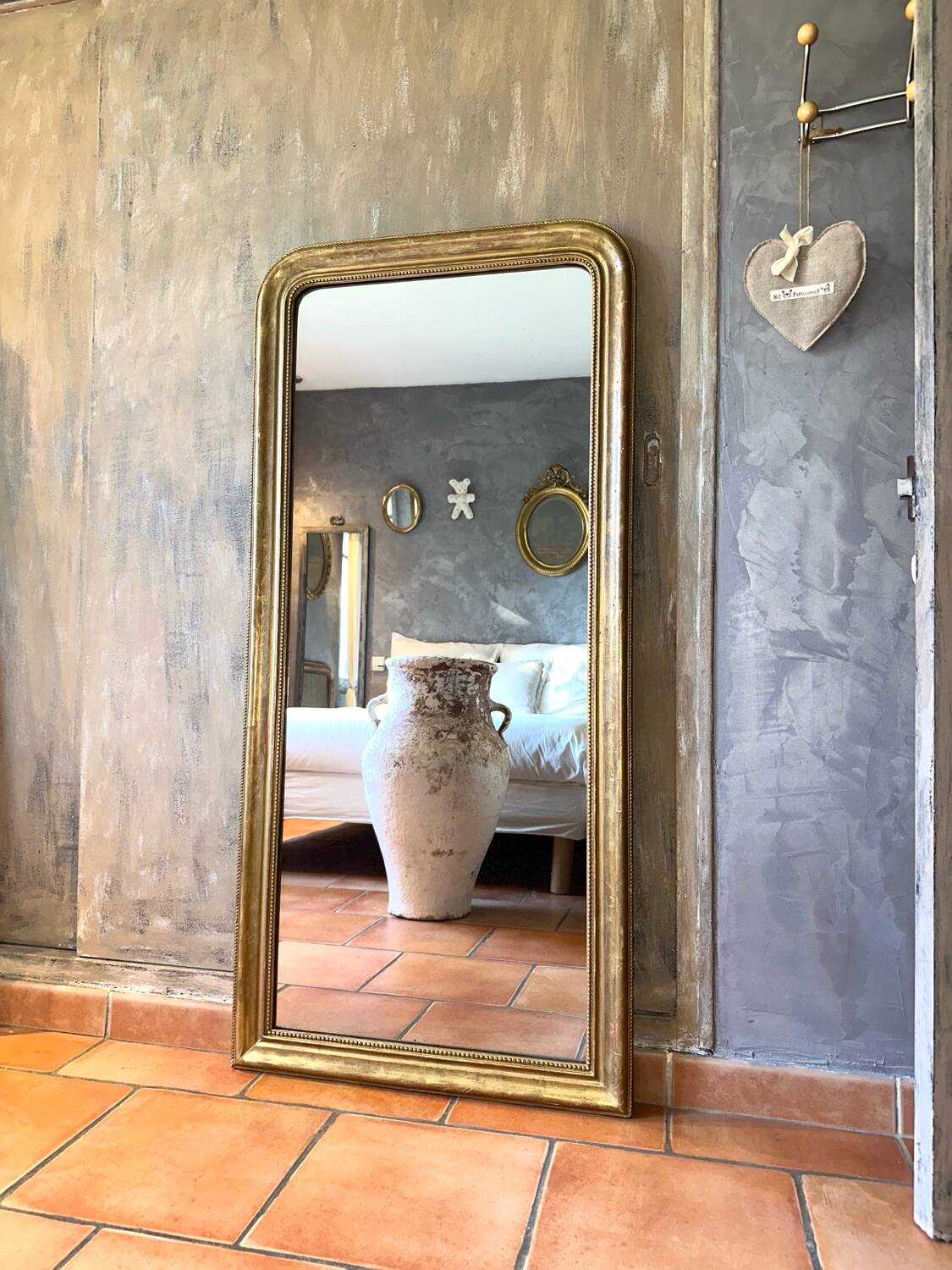 Antique Louis-Philippe mirror, 19th century.