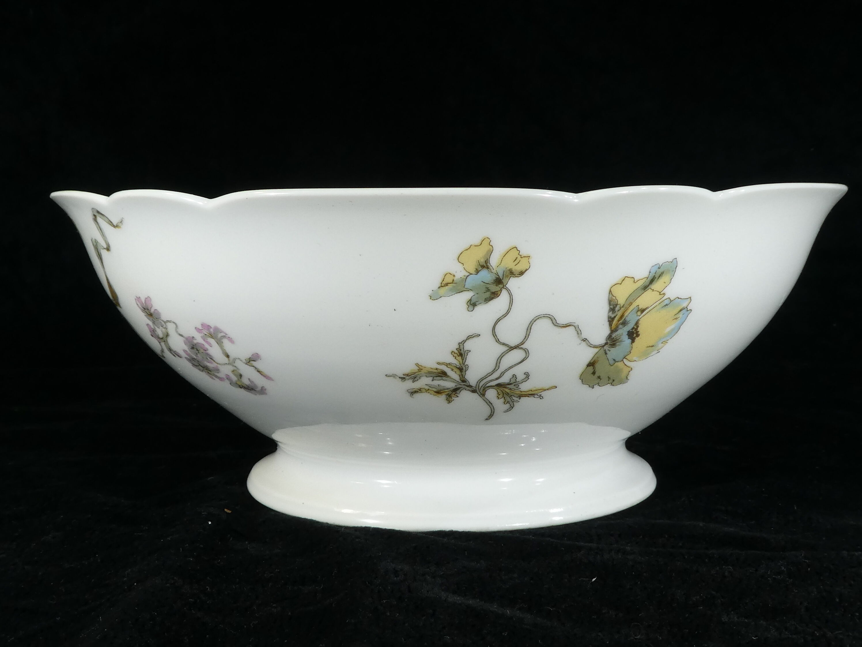 Limoges porcelain saladier for E.Bourgeois paris
