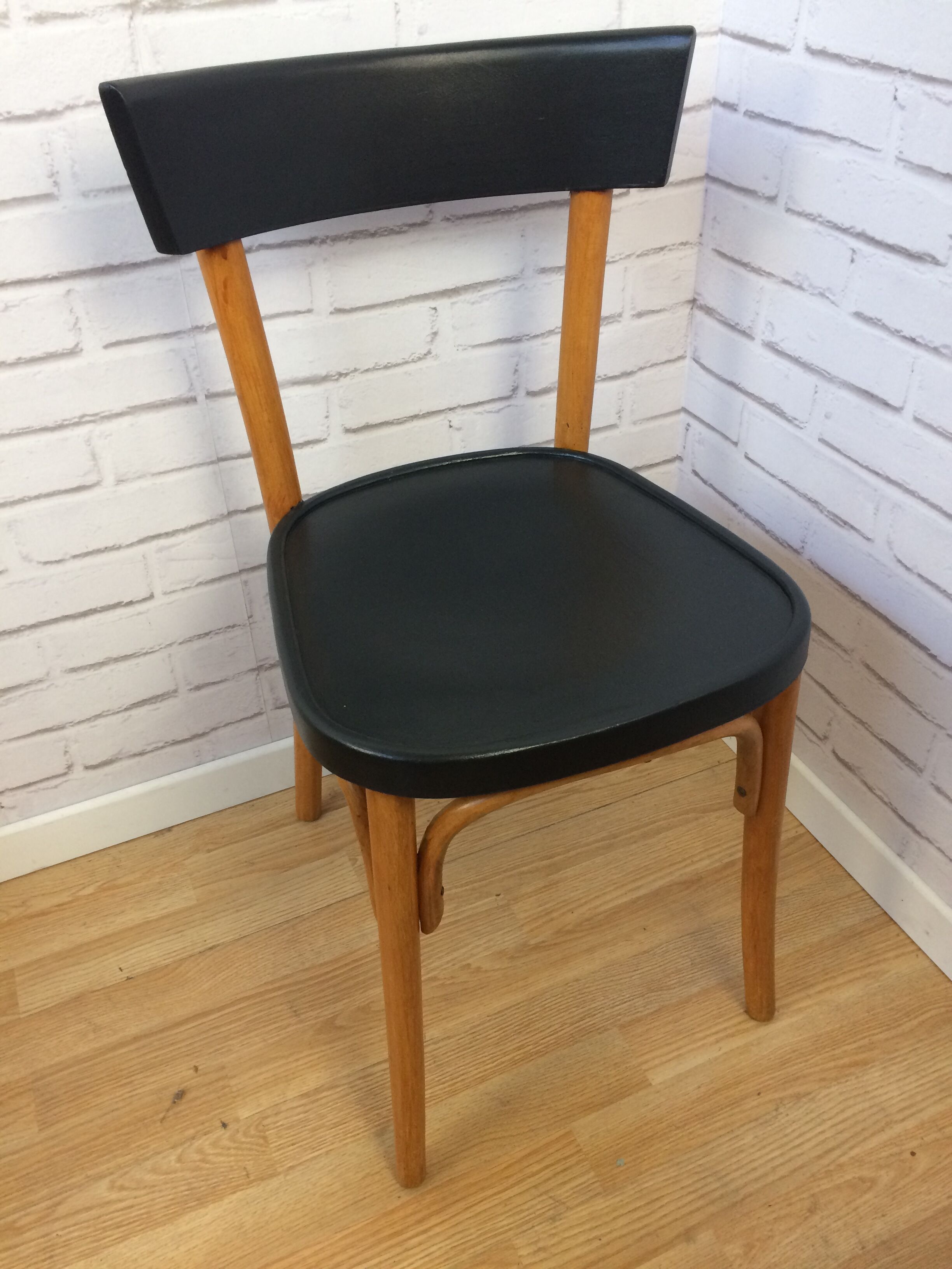 Lot de 6 chaises bistrot dépareillées