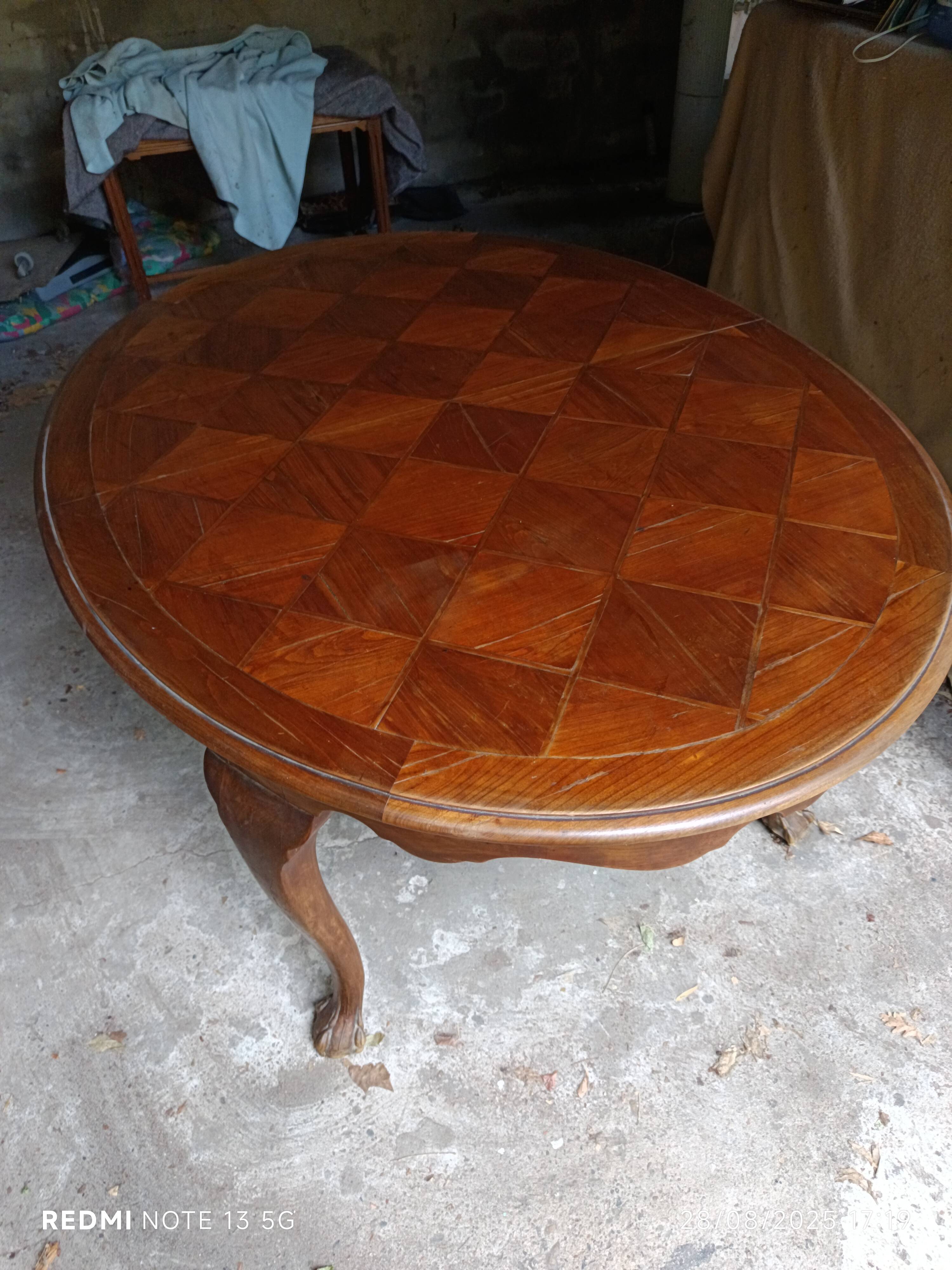 table en acajou parqueté chippendale époque 1950
