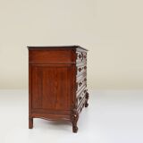 Commode ancienne française en chêne sculpté