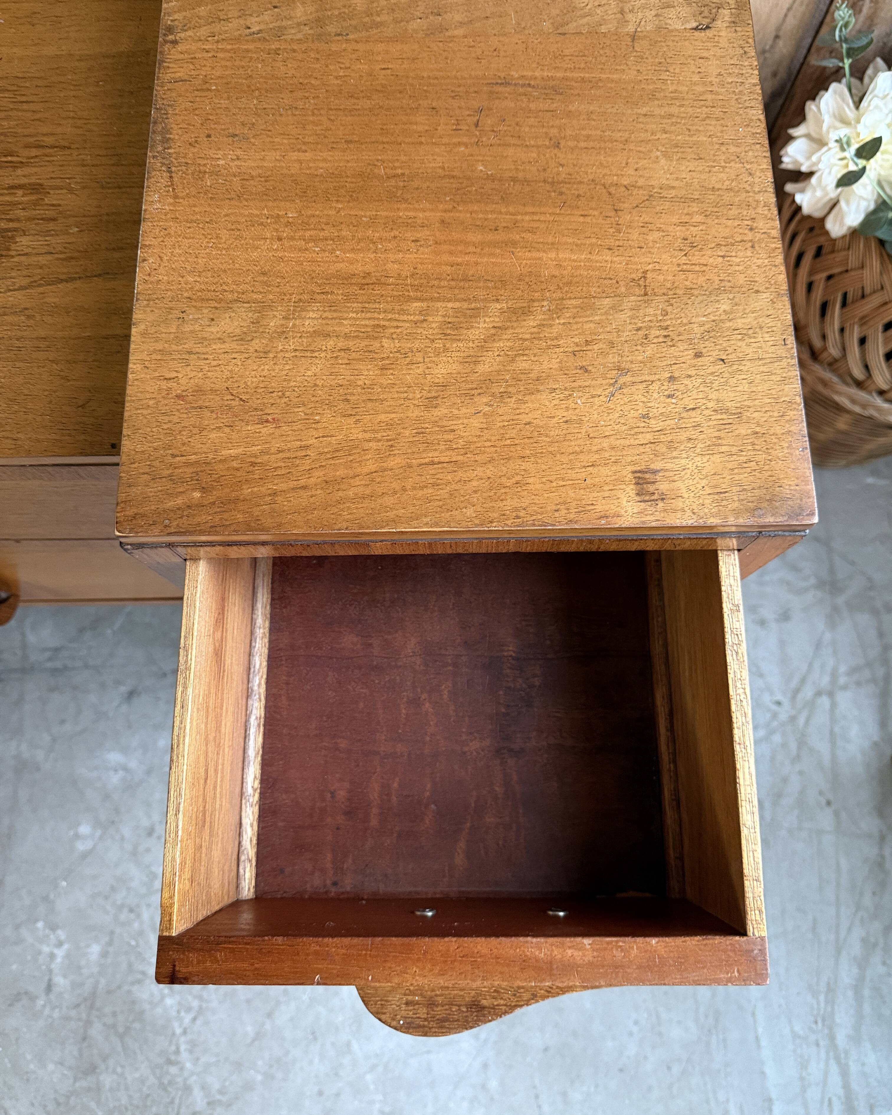 Art Deco dressing table (renovated)